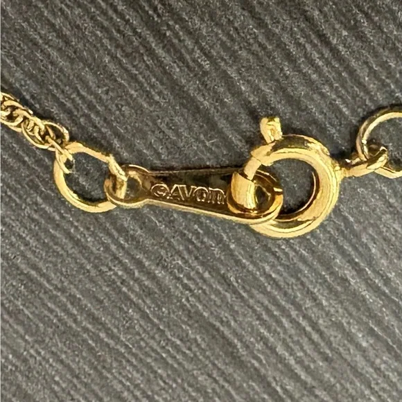 Avon Heart Citrine Scroll Necklace - Picture 5 of 5